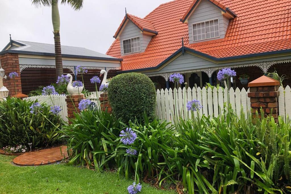 Mountain Living With Ocean Views Villa Mount Tamborine Exteriör bild