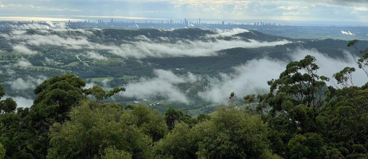 Mountain Living With Ocean Views Villa Mount Tamborine Exteriör bild